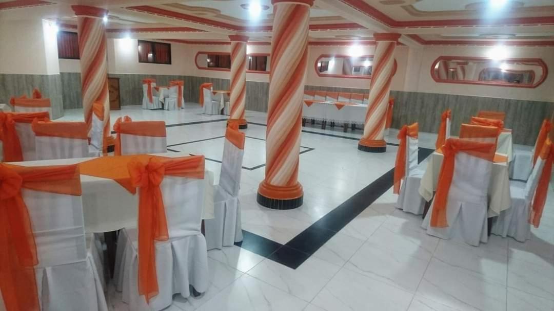 Hotel Ideal Вильясон Экстерьер фото
