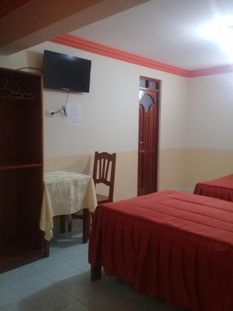 Hotel Ideal Вильясон Экстерьер фото