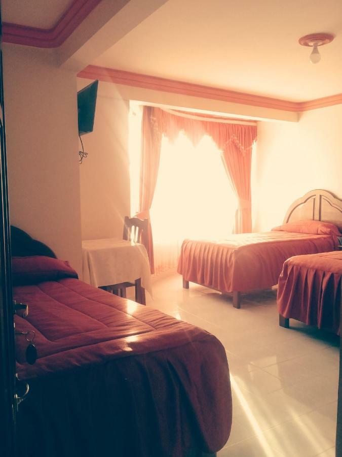 Hotel Ideal Вильясон Экстерьер фото