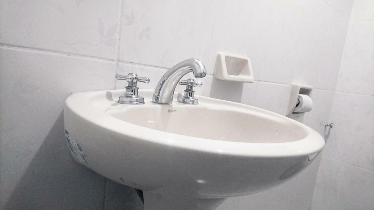 Hotel Ideal Вильясон Экстерьер фото